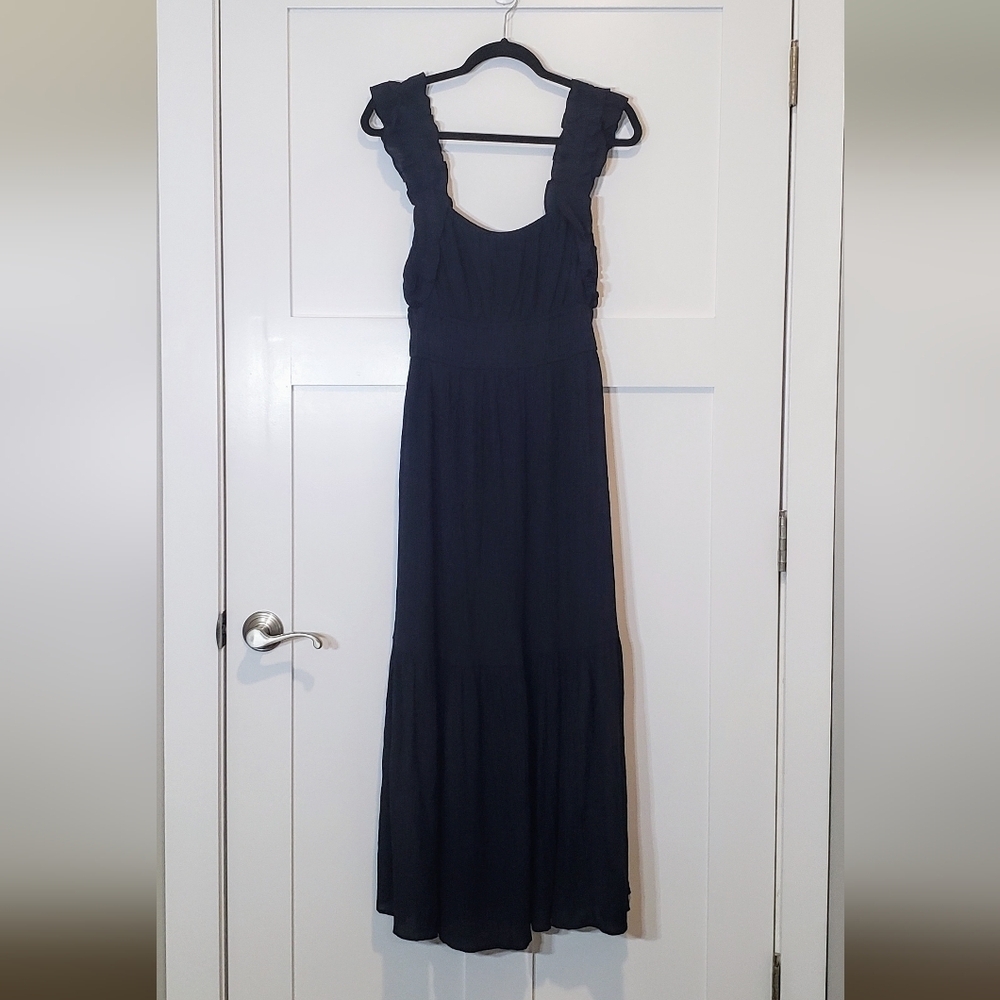 Abercrombie & Fitch Maxi Dress Size Med Tall Viscose Black Smocked Tiere…